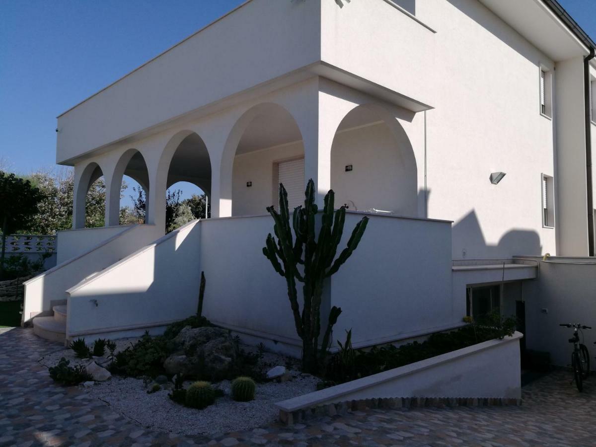Villa Buenavista Torre Santa Sabina Luaran gambar